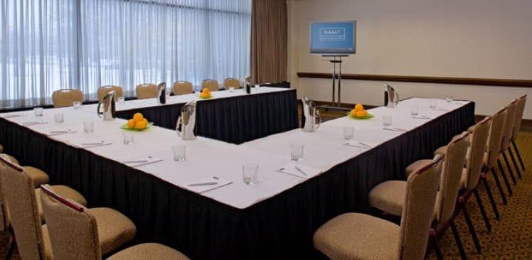 Hotel Hyatt Regency Near Naperville 3*