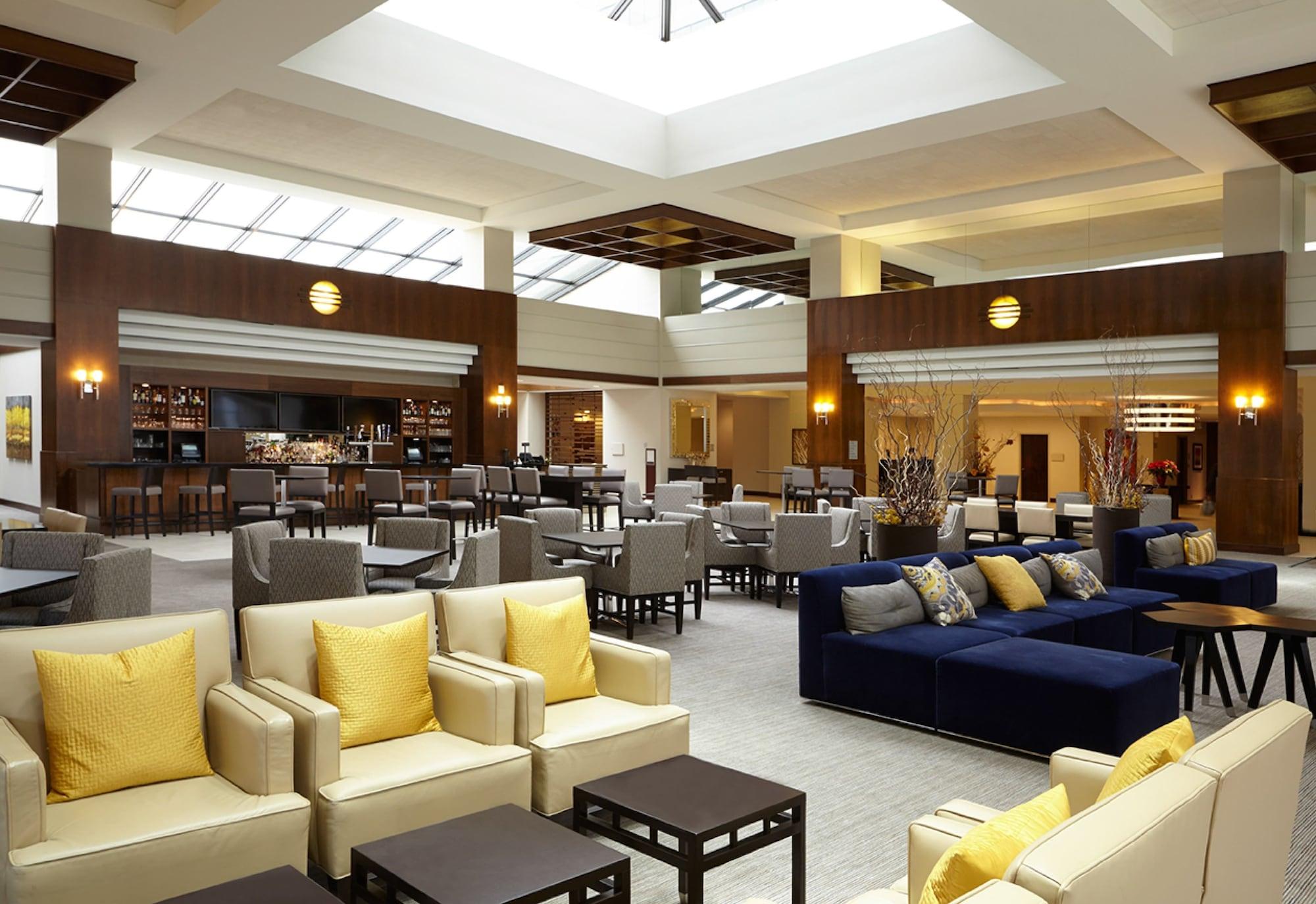 Hotel Hyatt Regency Near Naperville 3*