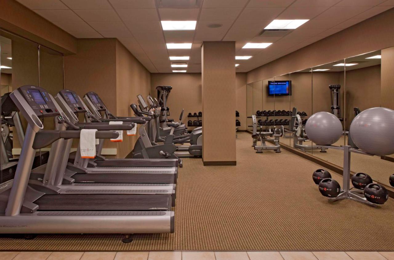 Hyatt Regency Near Naperville 3* Lisle